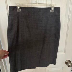 Banana Republic Gray Women's Suiting Skirt - Size 8